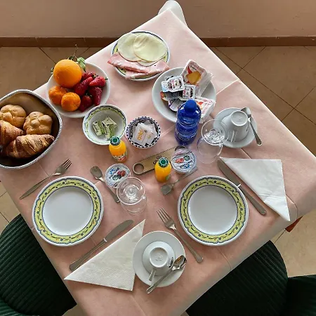 Miramare Garzia 3*