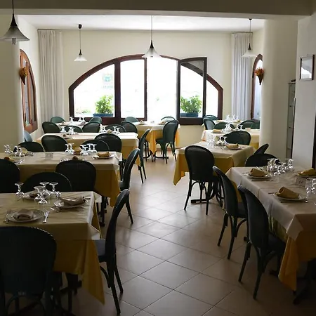 Hotel Miramare Garzia 3*