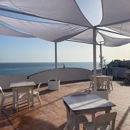 Miramare Garzia Hotel