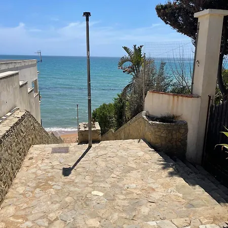 Miramare Garzia 3*