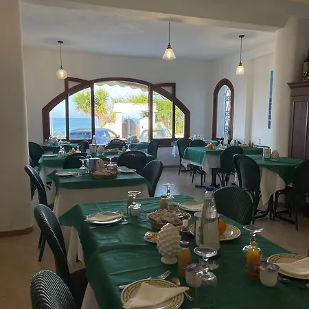 Hotel Miramare Garzia 3*