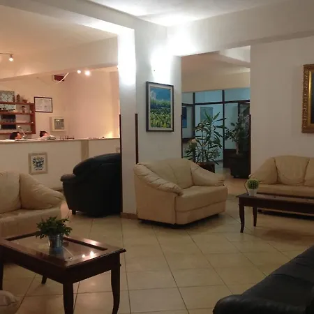 Hotel Miramare Garzia 3*