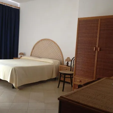 Miramare Garzia Hotel 3*